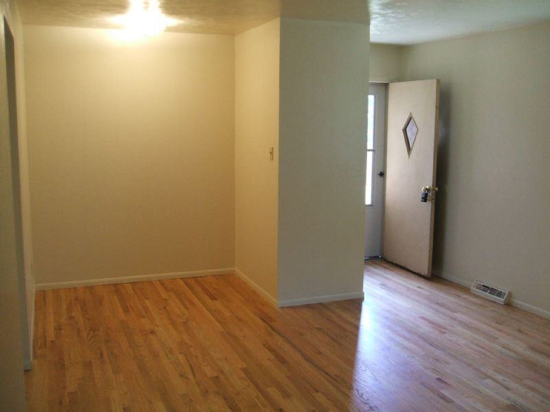 2463 S Corona St - Photo 2 of 7