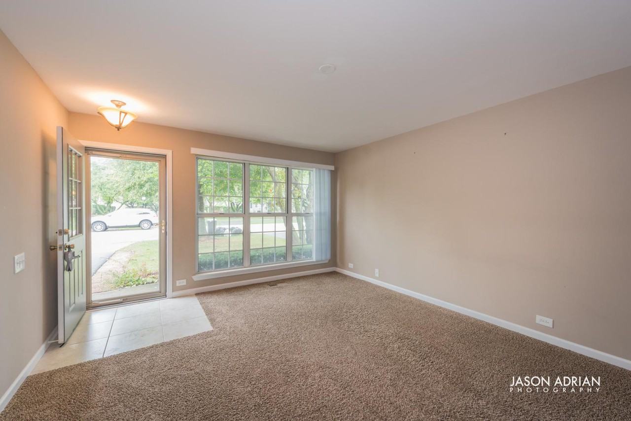 776 Indian Wells Cir - Photo 2 of 22