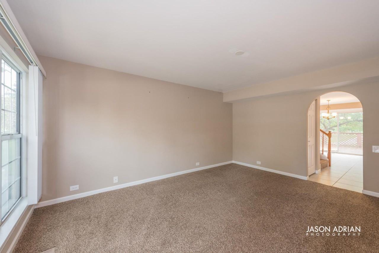 776 Indian Wells Cir - Photo 3 of 22