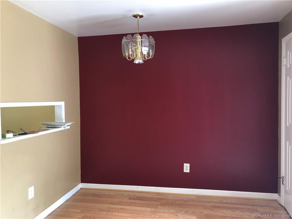 115 Huntington Turnpike - Photo 2 of 8