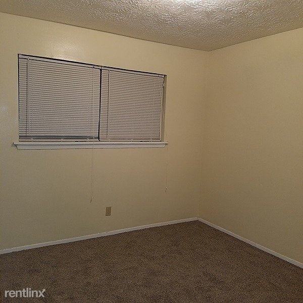 444 Butler Dr - Photo 3 of 3