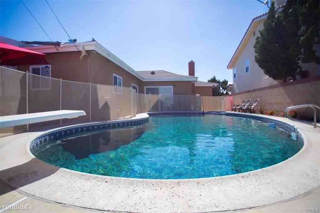 22632 Cerise Ave - Photo 2 of 14