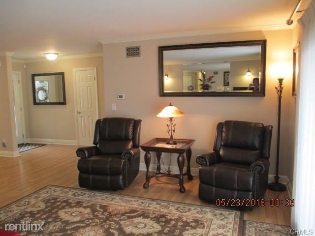 11509 Groveland Ave - Photo 3 of 7