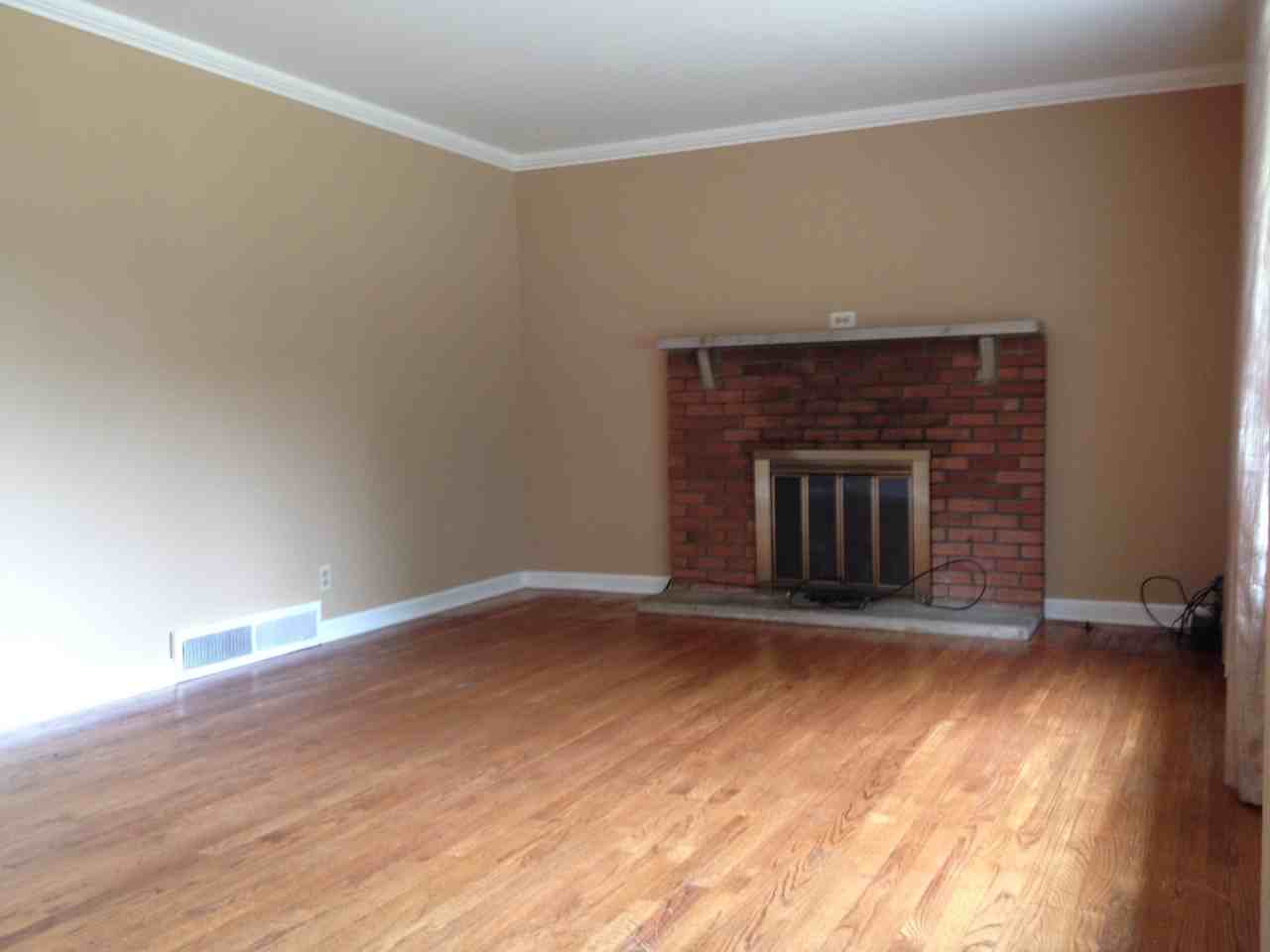 3006 Klonway Dr - Photo 2 of 13