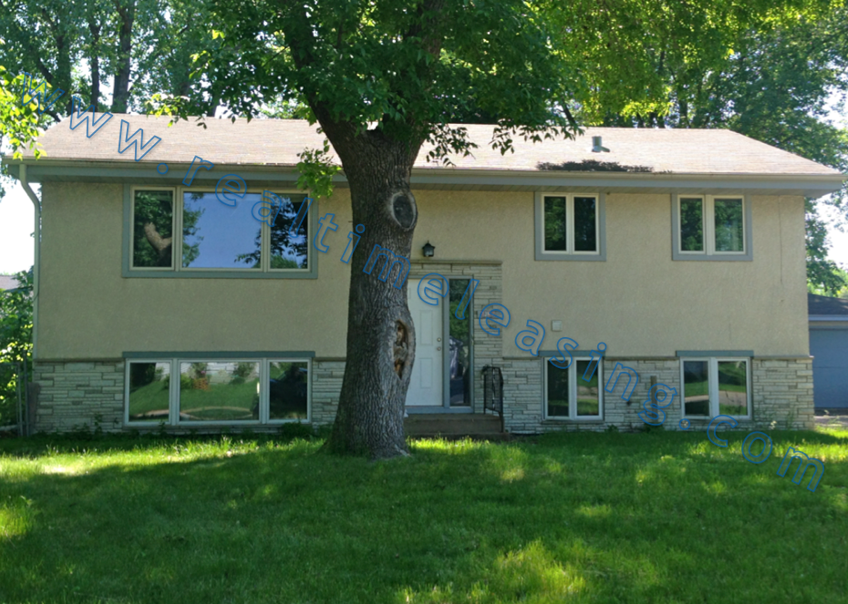 6335 Pierce St NE - Photo 2 of 9