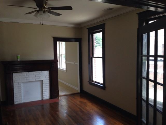 1052 Forrest Ave - Photo 3 of 9