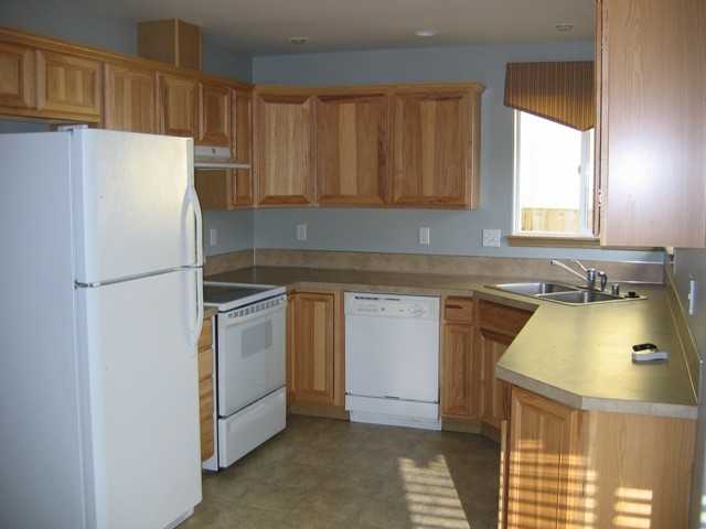 2016 Sable Ln NE - Photo 2 of 9