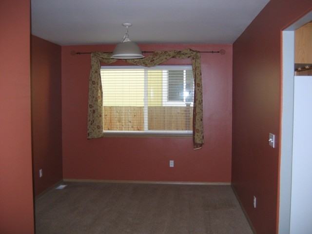 2016 Sable Ln NE - Photo 3 of 9