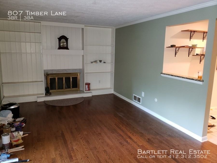 807 Timber Ln - Photo 3 of 12