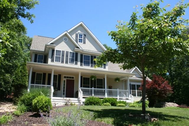 2268 Mountain Dr - Photo 2 of 46