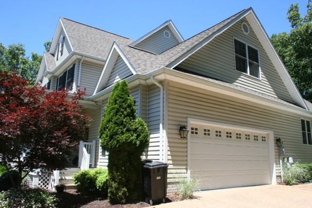 2268 Mountain Dr - Photo 3 of 46