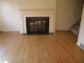 383 Broadmoor Ave - Photo 3 of 7