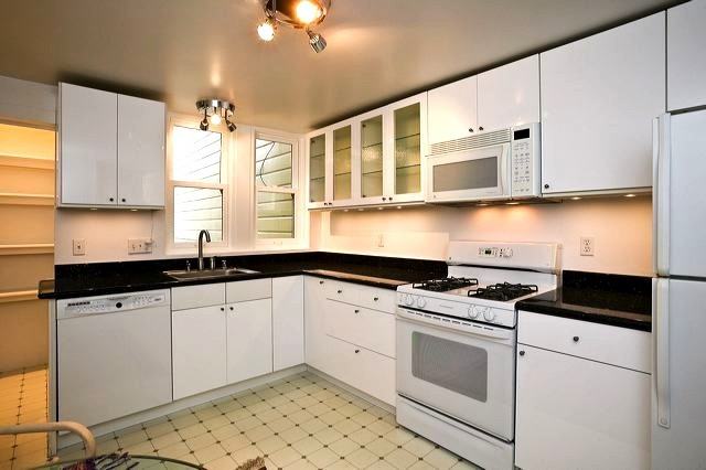 1279 Page St - Photo 2 of 10