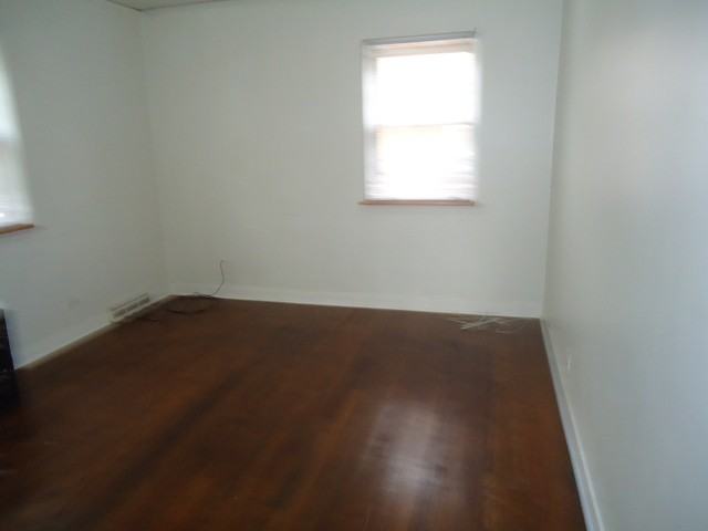 14435 S Edbrooke Ave - Photo 3 of 5