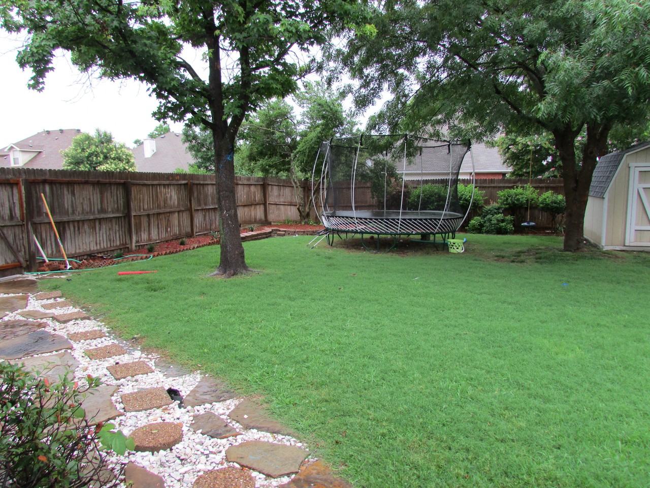 1215 Spring Creek Dr - Photo 2 of 22