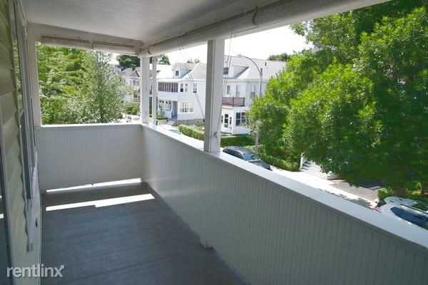 25 Leonard St - Photo 3 of 10