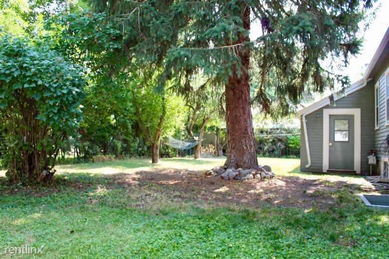 3185 Jackson Creek Rd - Photo 2 of 9