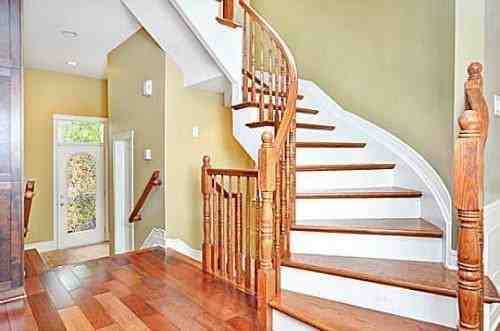 18 Farlane Blvd - Photo 2 of 16