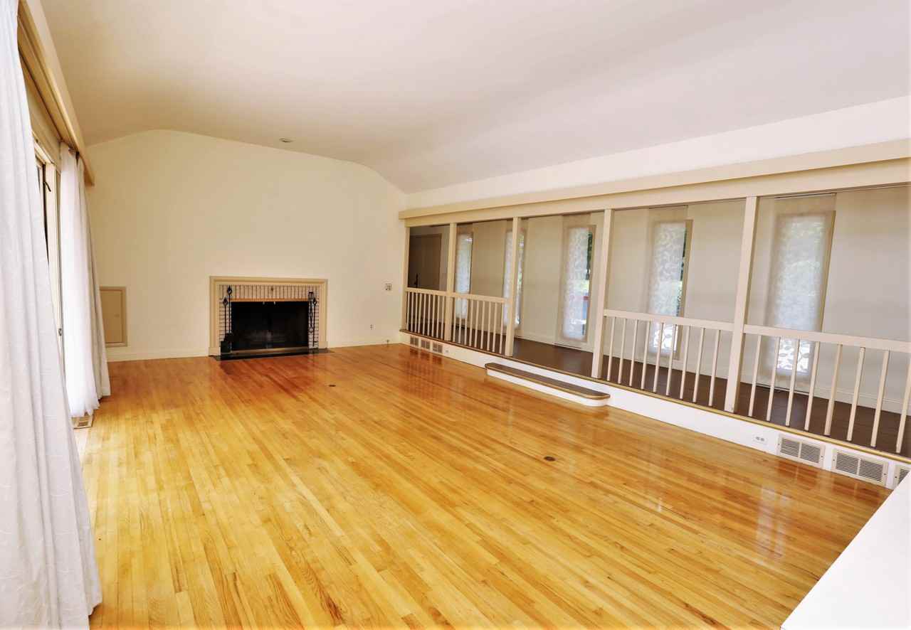 97 Hardy Dr - Photo 3 of 25