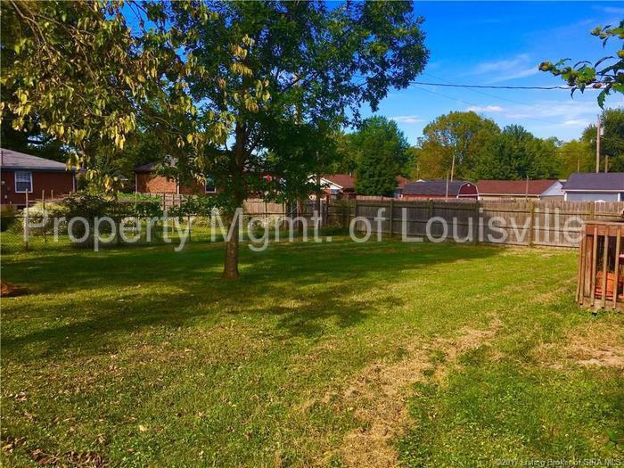 630 Lane Ave - Photo 3 of 9