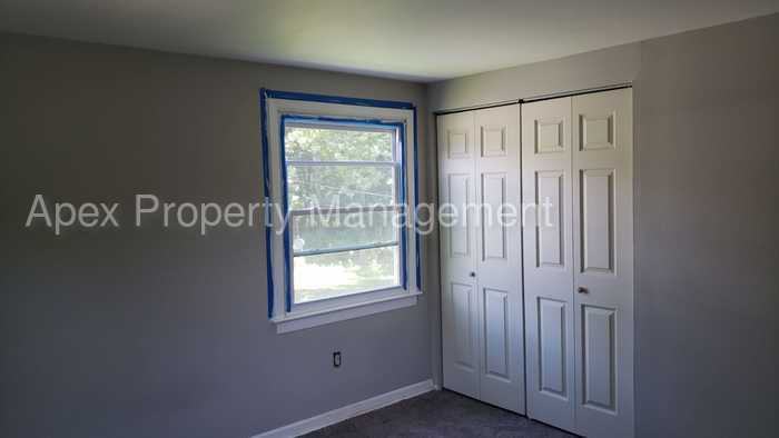 17 Bonnie Ln - Photo 2 of 6
