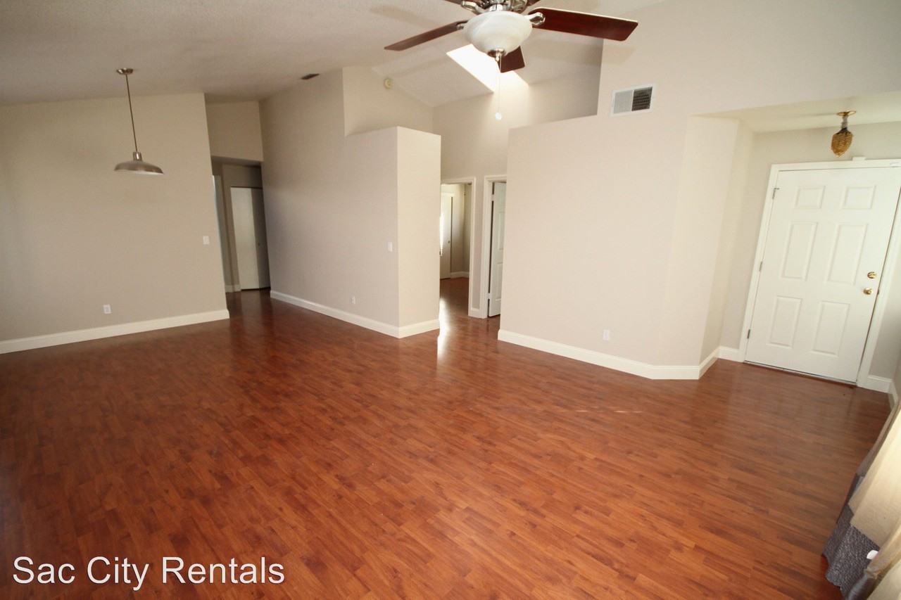 6745 Alamar Way - Photo 3 of 11