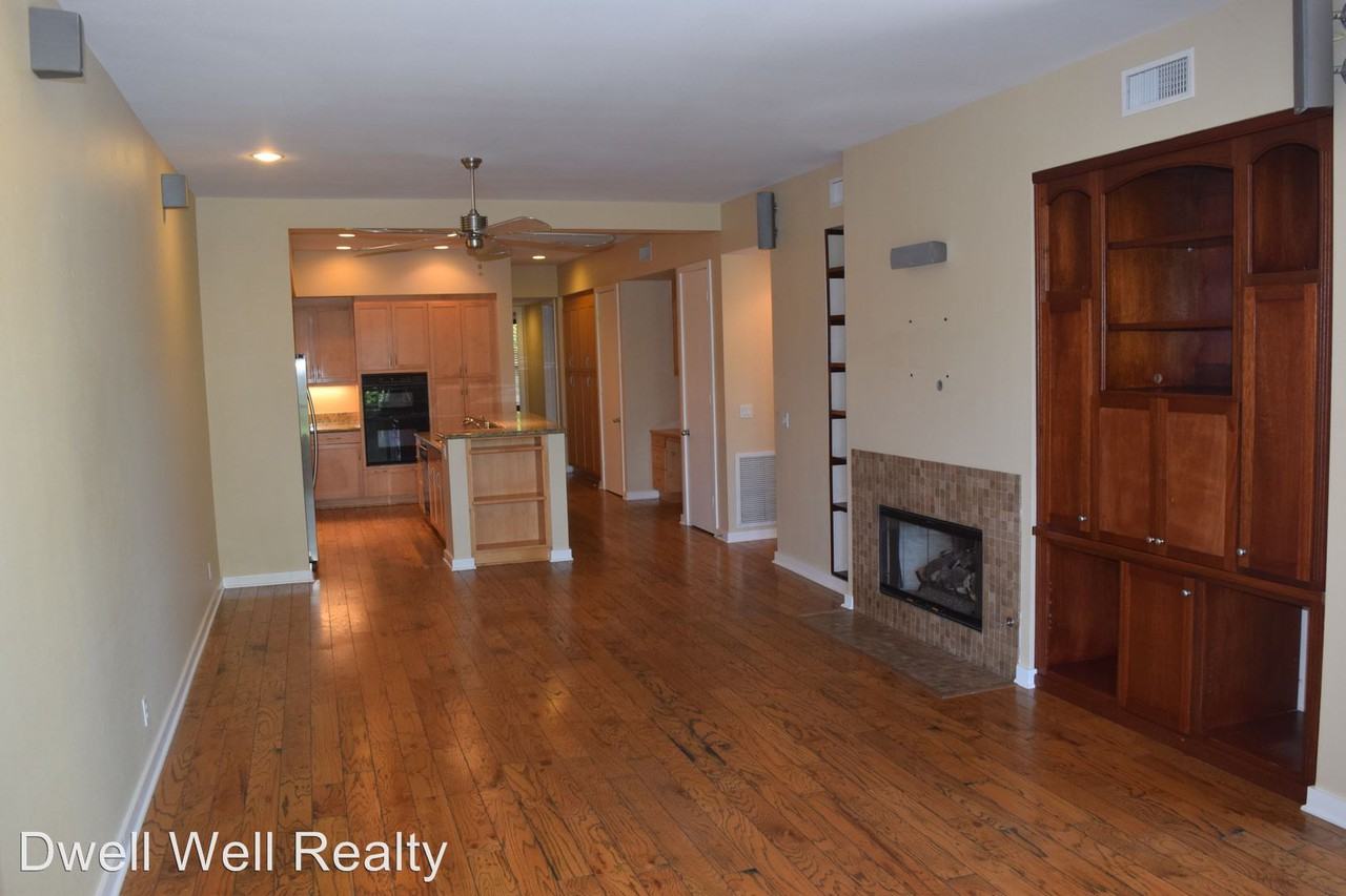 1534 Tenth Ave - Photo 3 of 16