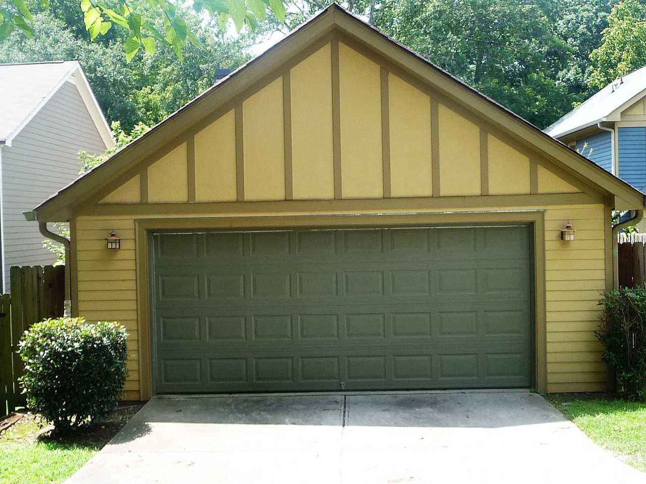 937 Longley Ave NW - Photo 3 of 46