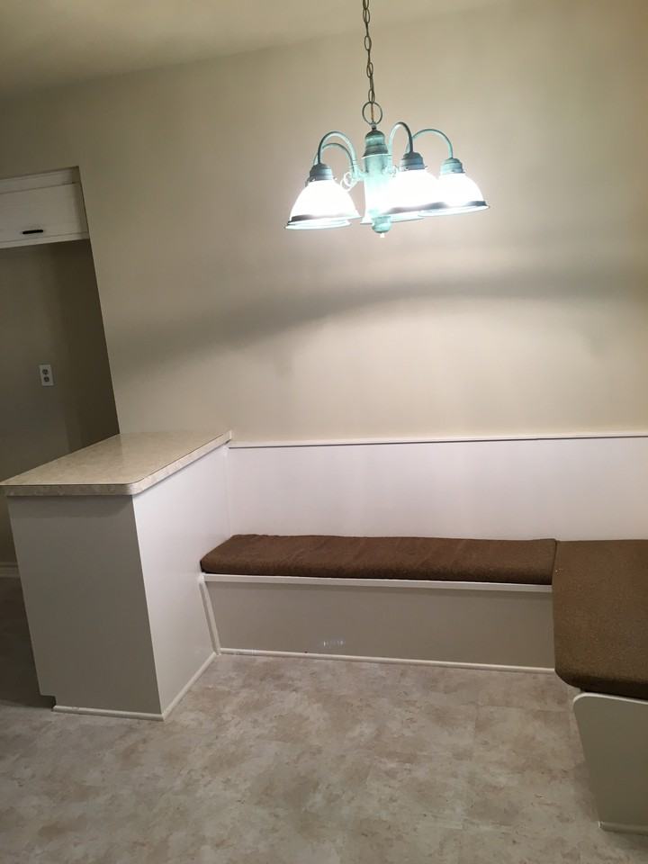 10132 Robin Hill Ln - Photo 3 of 14