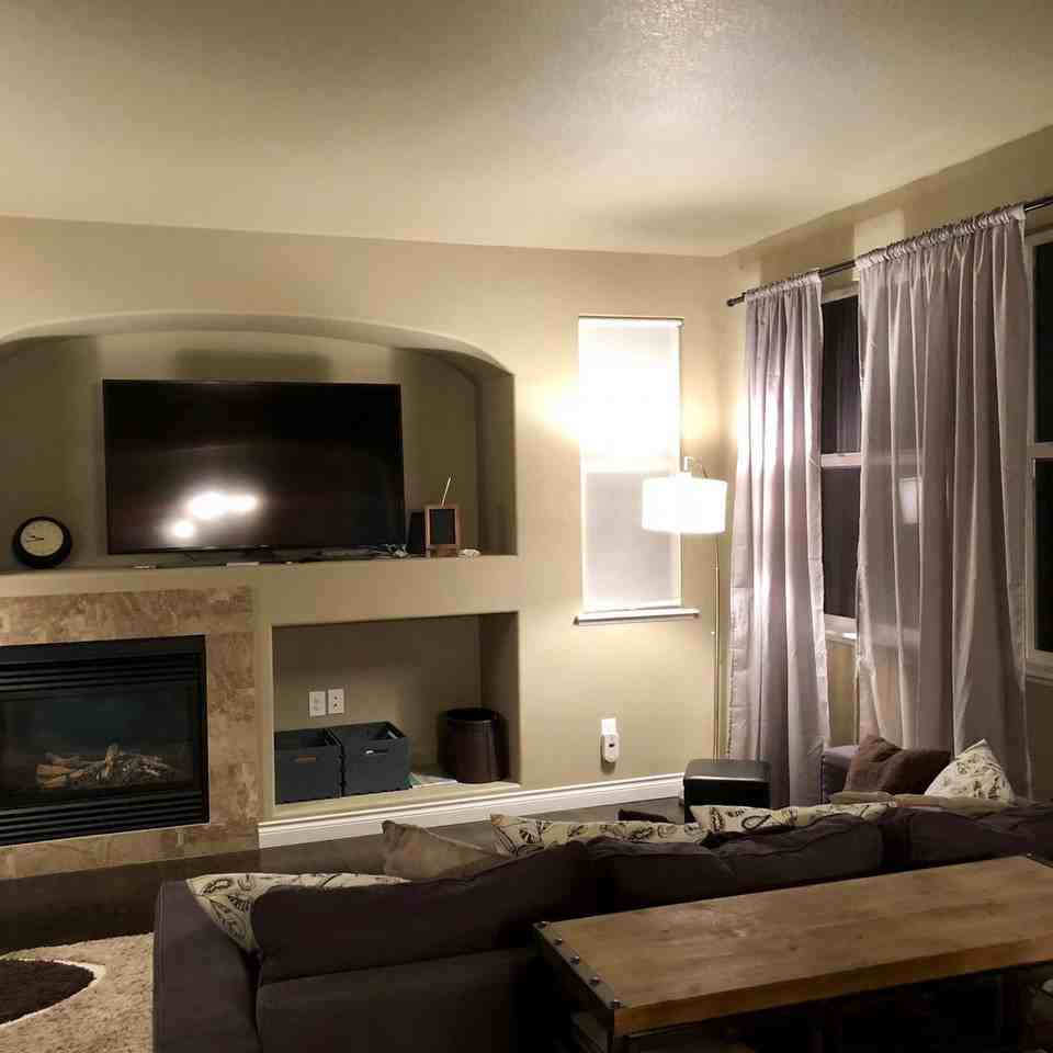 2209 Katahdin Dr - Photo 3 of 8