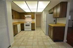 2101 N Red Cedar Cir - Photo 3 of 12