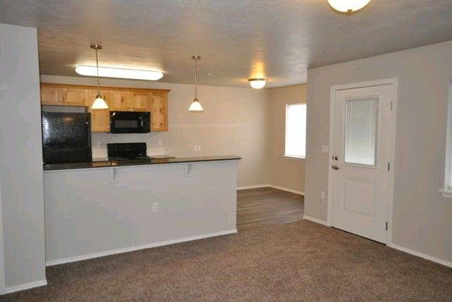 1322 S Edgewater Cir #102 - Photo 2 of 23