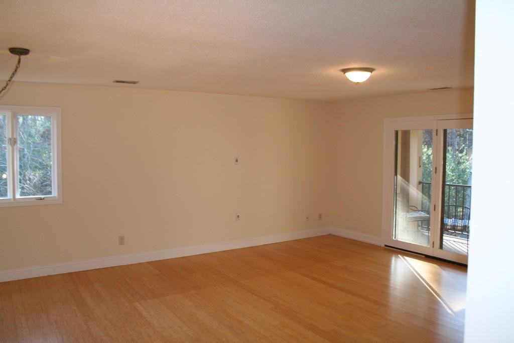 600 Summer St - Photo 2 of 21