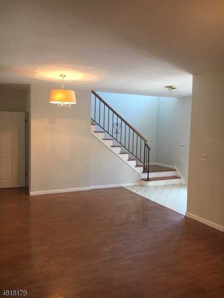 25 Lindsley Rd - Photo 3 of 16