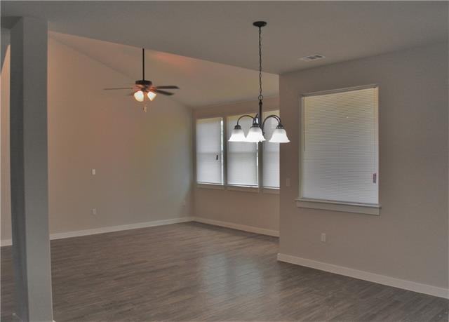 1406 Zephyr Ln - Photo 2 of 9