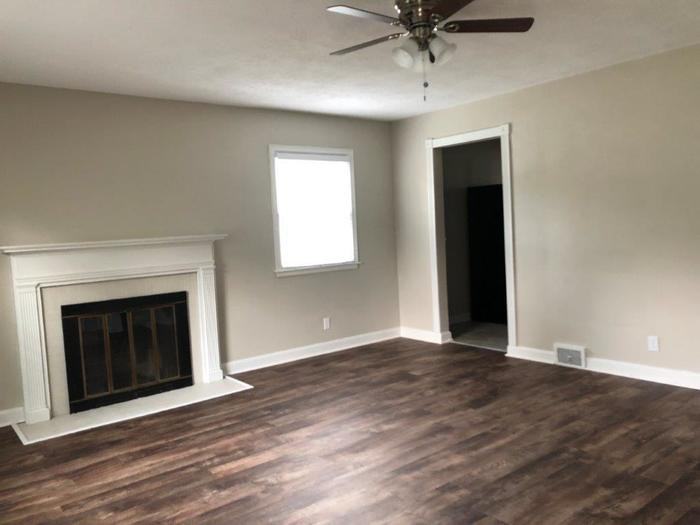 933 Palatka Rd - Photo 2 of 16