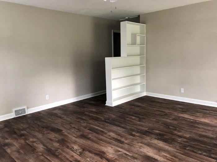 933 Palatka Rd - Photo 3 of 16