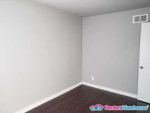 4614 N 71st St - Photo 3 of 18