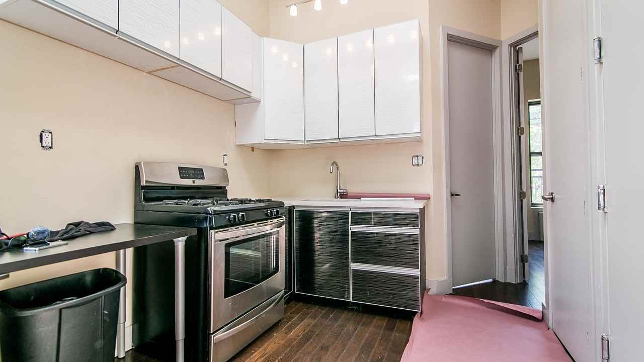 26 Wilson Avenue #3b