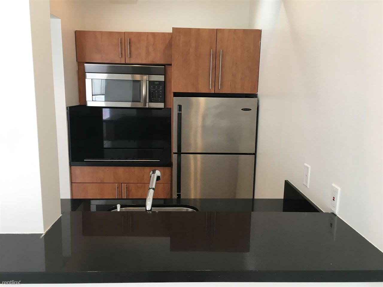 Aviator South Beach - Photo 3 of 22