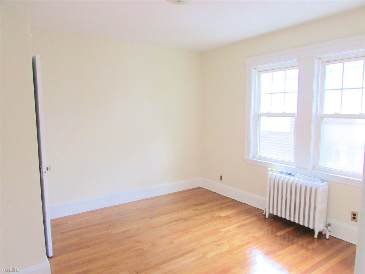 648 Cummins Hwy - Photo 3 of 14