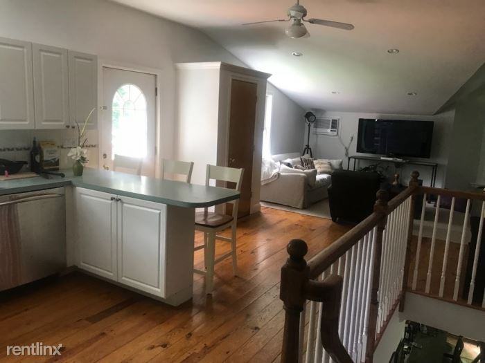 Stunning 3 Bedroom, 2 Bath Single Family Home - Pets Welcome - Washer/Dryer - Deck - Yard - Harrison - Photo 2 of 10