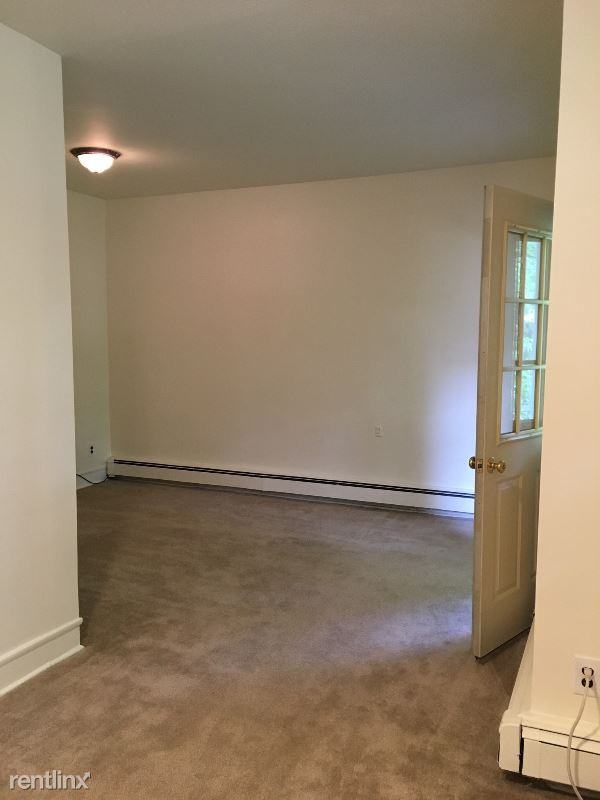 200 W Springfield Rd - Photo 2 of 14