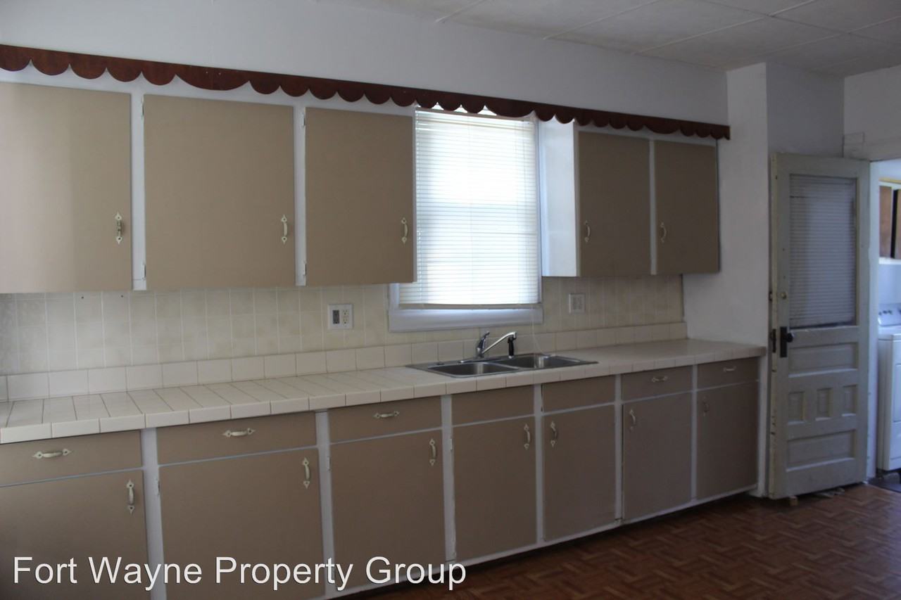 211 - 213 South High Street - Photo 2 of 9