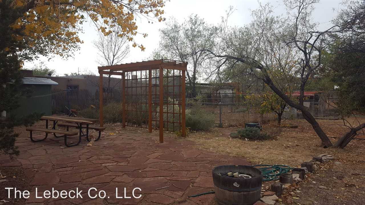 1323 15th St NW - Photo 2 of 14