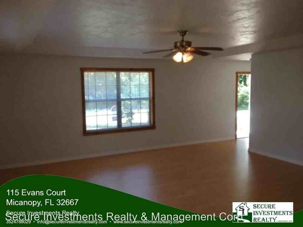 115 SW 6th St - Photo 3 of 13