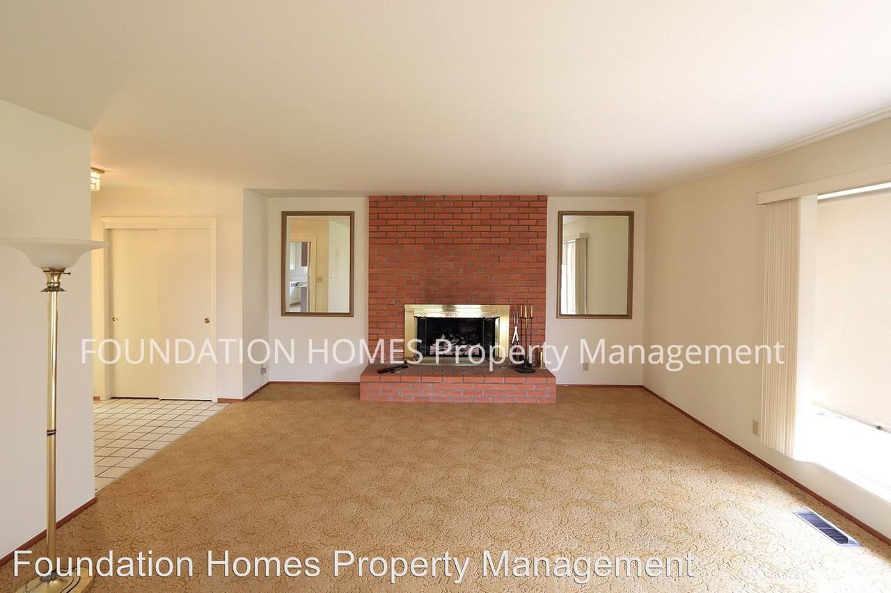 11 San Marino Pl - Photo 2 of 19