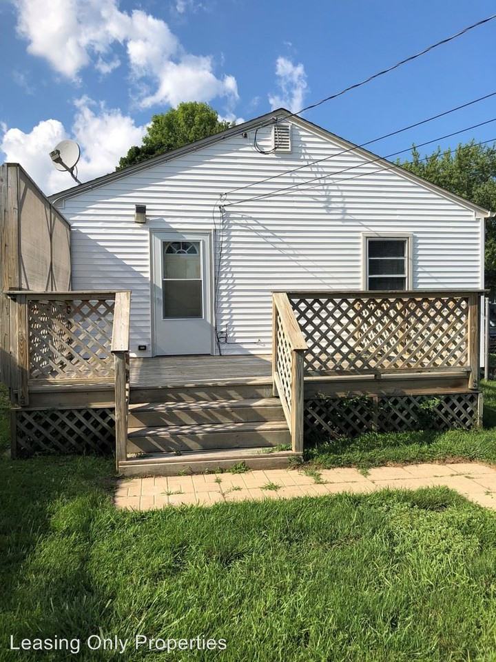 1601 Richard Ave - Photo 3 of 11