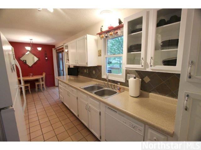 1248 5th St - Photo 3 of 18