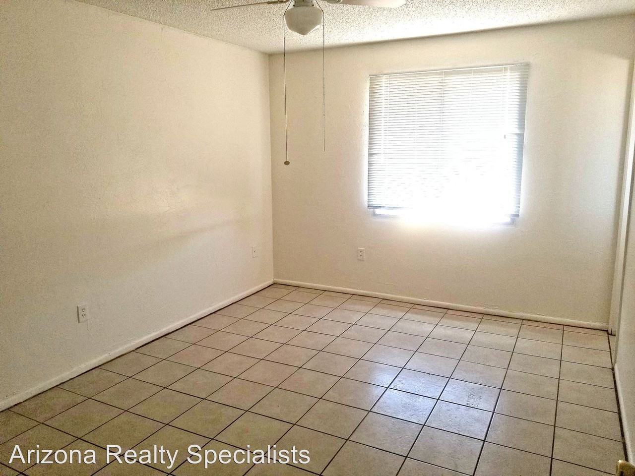 2226 N 73rd Ave - Photo 3 of 9